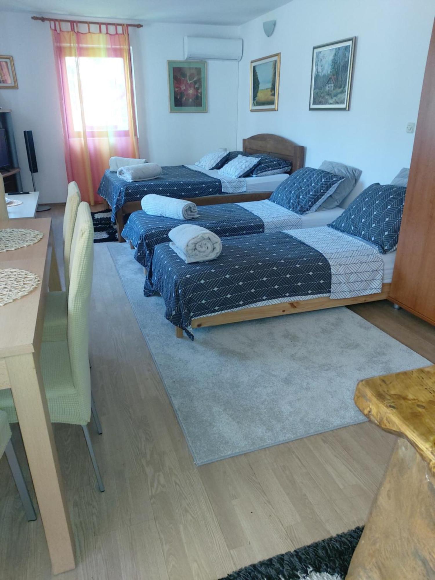 Studio apartman KOTRO Beli Manastir Esterno foto